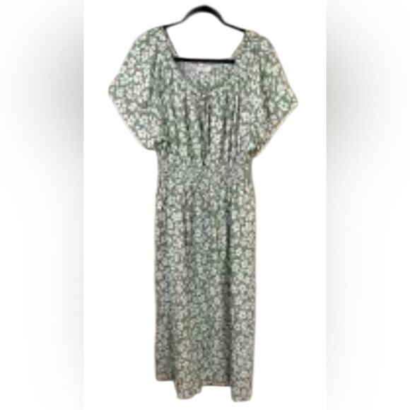Floral Green Maxi Dress - Picture 12 of 12